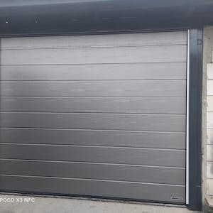 Brama Garażowa Hormann Przetłoczenia M Woodgrain RAL9007 Szare Aluminium